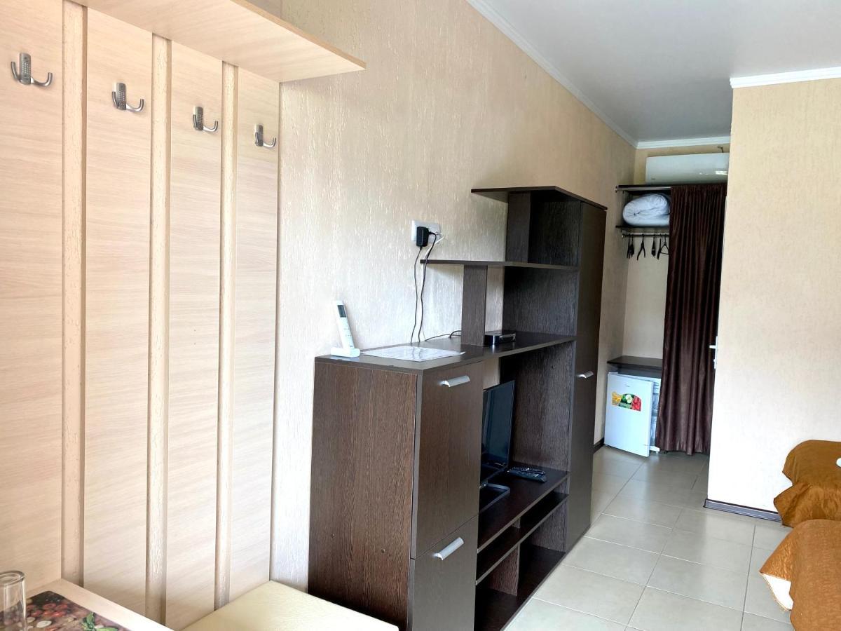 Hotel Solntse Abkhazii Lidzava エクステリア 写真