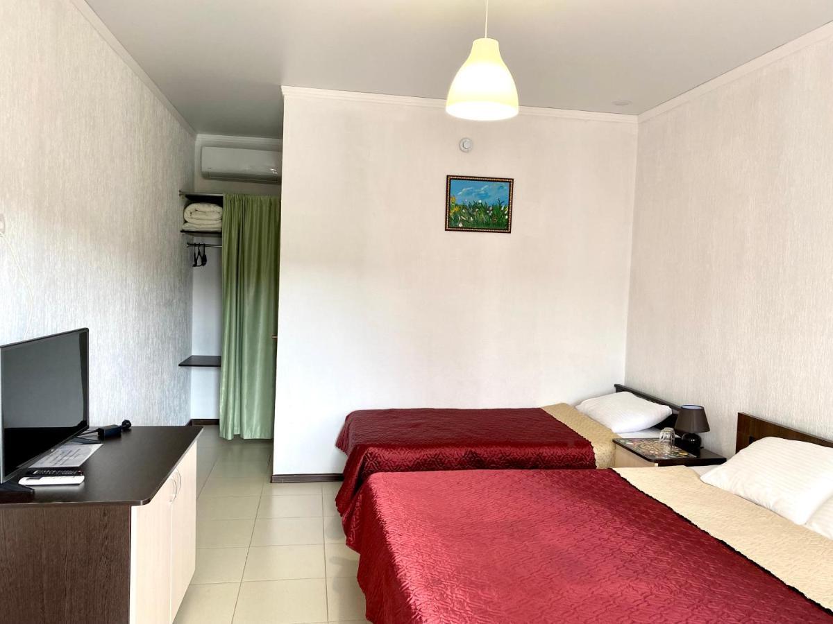 Hotel Solntse Abkhazii Lidzava エクステリア 写真